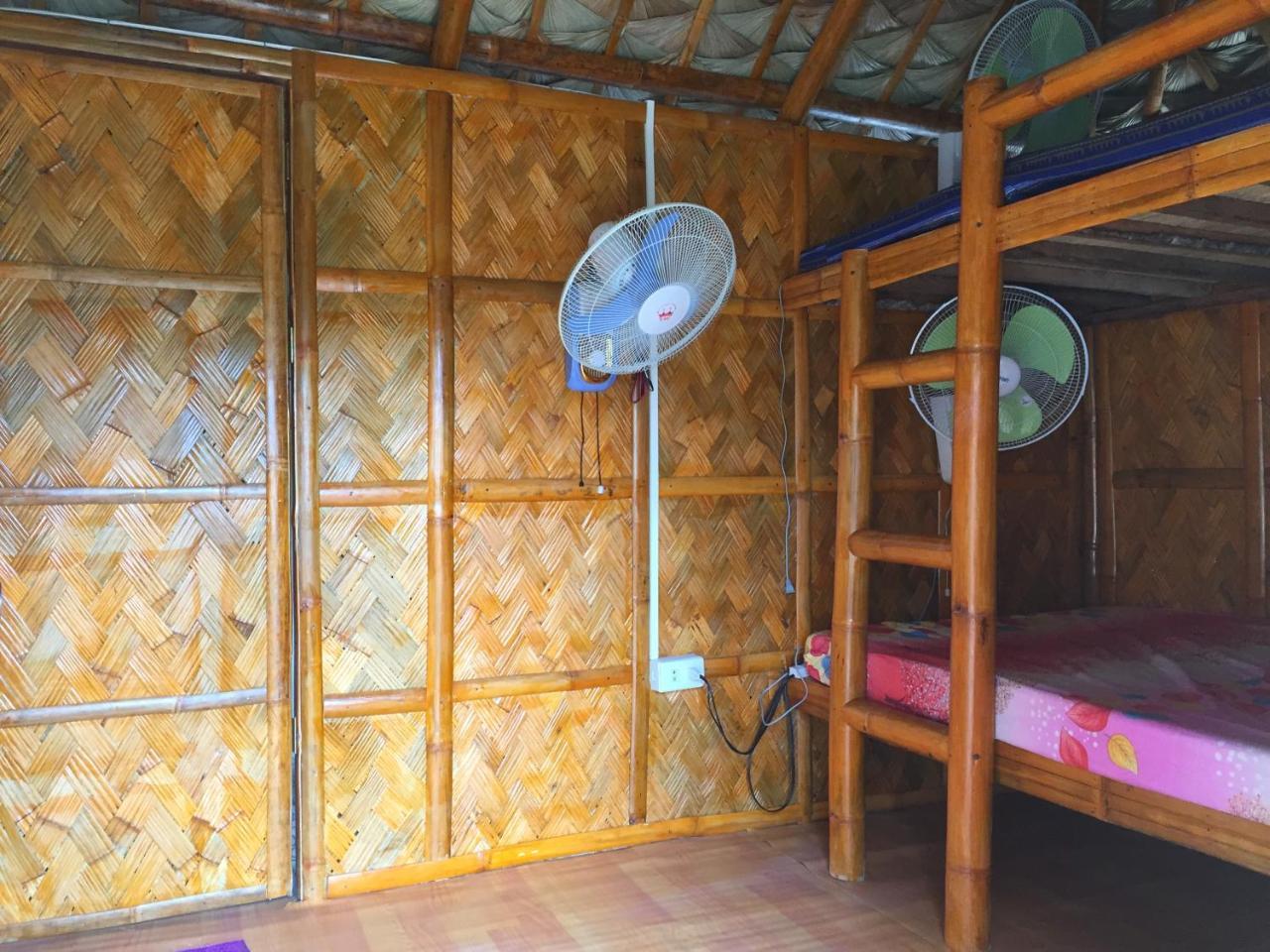 Sealovers' Place Masasa Beach バタンガス エクステリア 写真