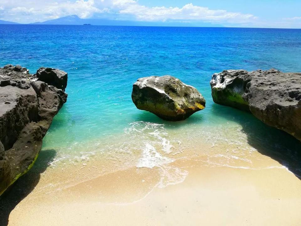 Sealovers' Place Masasa Beach バタンガス エクステリア 写真